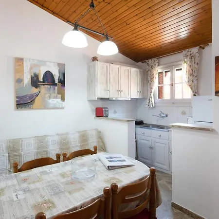 Amalia Apartment